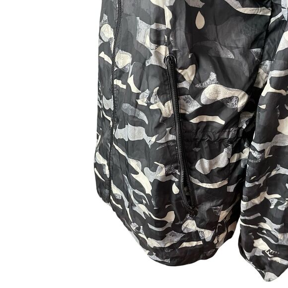 Nike Small T/F Windrunner Jacket Hooded Full Zip Thin Black Camo Pockets - Picture 9 of 14